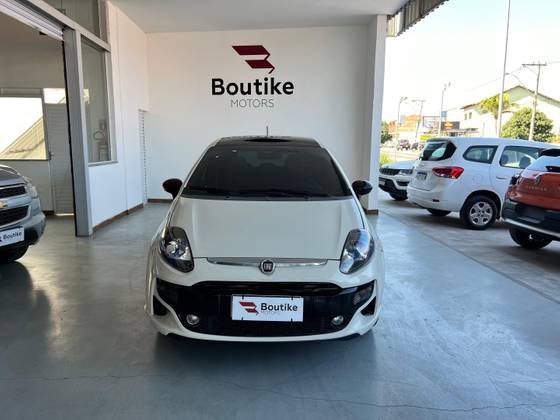 FIAT PUNTO 1.8 BLACKMOTION 16V FLEX 4P AUTOMATIZADO