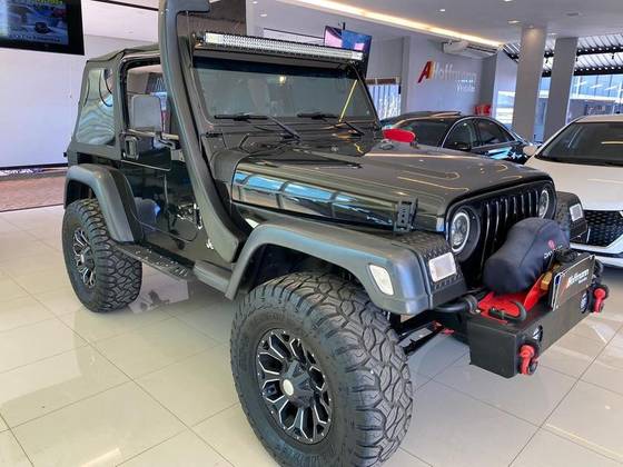 JEEP WRANGLER 4.0 SPORT 4X4 TETO LONA 6I 12V GASOLINA 2P MANUAL