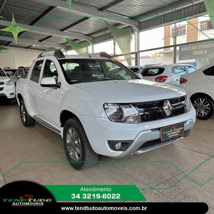 RENAULT DUSTER OROCH 2.0 16V HI-FLEX DYNAMIQUE AUTOMÁTICO