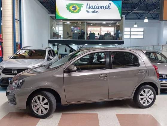 TOYOTA ETIOS 1.5 X PLUS 16V FLEX 4P AUTOMÁTICO