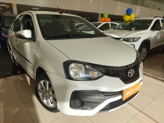 TOYOTA ETIOS 1.5 X PLUS SEDAN 16V FLEX 4P AUTOMÁTICO