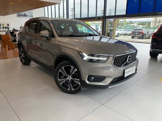 VOLVO XC40 2.0 T4 GASOLINA INSCRIPTION GEARTRONIC