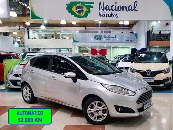 FORD FIESTA 1.6 SE HATCH 16V FLEX 4P POWERSHIFT