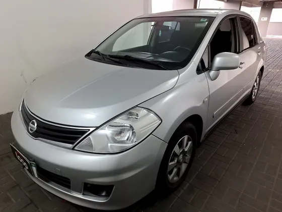 NISSAN TIIDA 1.8 SEDAN 16V FLEX 4P AUTOMATICO