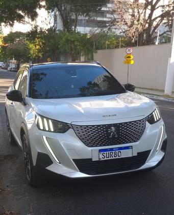 PEUGEOT 2008 50 KW ELÉTRICO E-GT
