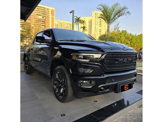 RAM 1500 5.7 V8 GASOLINA LIMITED NIGHT EDITION CD 4X4 AUTOMÁTICO