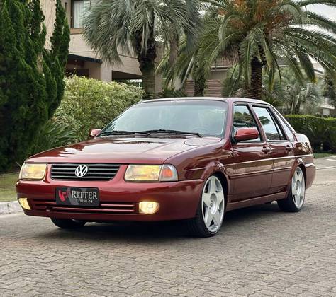 VOLKSWAGEN SANTANA 1.8 MI 8V GASOLINA 4P MANUAL