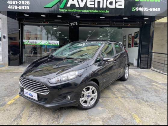 FORD FIESTA 1.6 SE HATCH 16V FLEX 4P POWERSHIFT