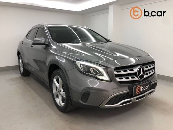 MERCEDES-BENZ GLA 200 1.6 CGI FLEX ADVANCE 7G-DCT