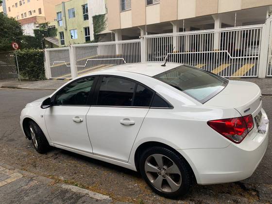 CHEVROLET CRUZE 1.8 LT 16V FLEX 4P MANUAL