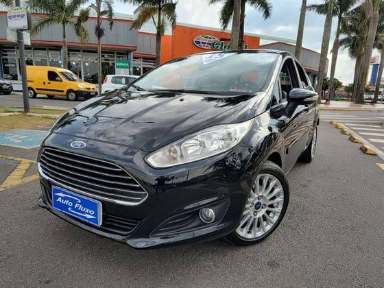 FORD FIESTA 1.6 TITANIUM HATCH 16V FLEX 4P POWERSHIFT