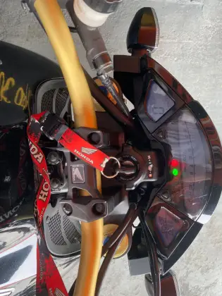 HONDA CBR 1000RR HONDA CBR 1000RR
