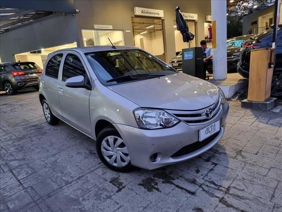 TOYOTA ETIOS 1.3 X 16V FLEX 4P MANUAL