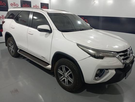 TOYOTA HILUX SW4 2.7 SR 4X2 16V FLEX 4P AUTOMÁTICO