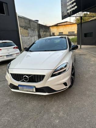 VOLVO V40 2.0 T5 R-DESIGN GASOLINA 4P AUTOMÁTICO