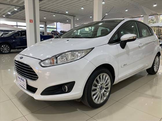 FORD FIESTA 1.6 TITANIUM PLUS HATCH 16V FLEX 4P POWERSHIFT