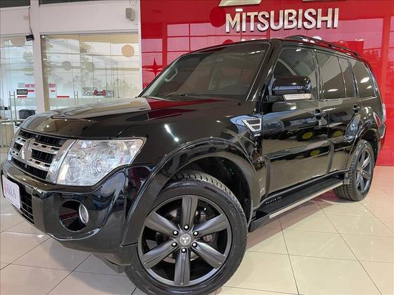 MITSUBISHI PAJERO FULL 3.2 HPE 4X4 16V TURBO INTERCOOLER DIESEL 4P AUTOMÁTICO