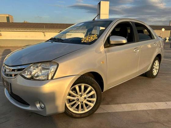 TOYOTA ETIOS 1.5 XLS SEDAN 16V FLEX 4P MANUAL