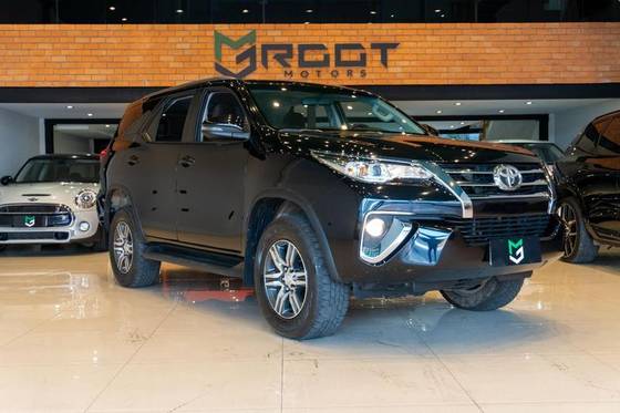 TOYOTA HILUX SW4 2.7 SR 4X2 16V FLEX 4P AUTOMÁTICO