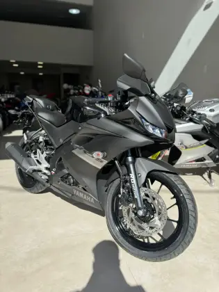 YAMAHA YZF R15 