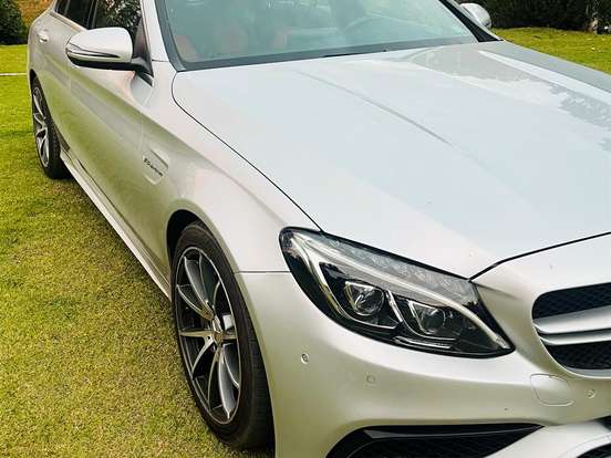 MERCEDES-BENZ-C 63 AMG-4.0 V8 TURBO GASOLINA SEDAN 4P AUTOMÁTICO MERCEDES-BENZ-C 63 AMG-2015