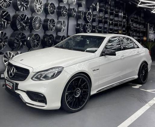 MERCEDES-BENZ E 63 AMG 5.5 V8 32V BI-TURBO GASOLINA 4P AUTOMÁTICO