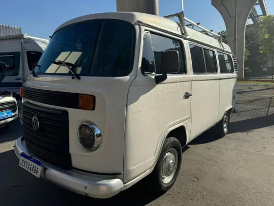 VOLKSWAGEN KOMBI 1.4 MI STD LOTAÇÃO 8V FLEX 3P MANUAL