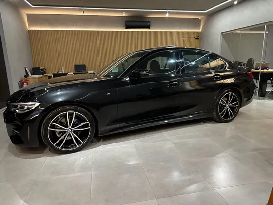 BMW 320i 2.0 16V TURBO GASOLINA M SPORT AUTOMÁTICO