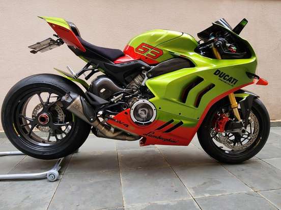 DUCATI-PANIGALE V4 S DUCATI-PANIGALE V4 S-2024