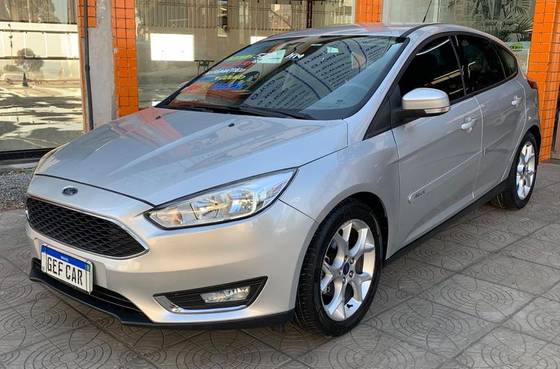 FORD FOCUS 2.0 SE 16V FLEX 4P POWERSHIFT