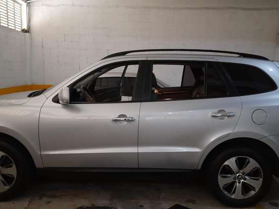 HYUNDAI-SANTA FÉ-2.4 MPI 2WD 16V GASOLINA 4P AUTOMÁTICO HYUNDAI-SANTA FÉ-2011