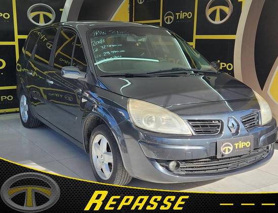 RENAULT GRAND SCÉNIC 2.0 DYNAMIQUE 16V GASOLINA 4P AUTOMÁTICO