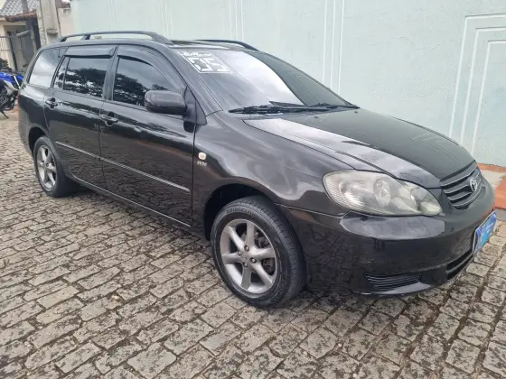 TOYOTA FIELDER 1.8 16V GASOLINA 4P AUTOMÁTICO