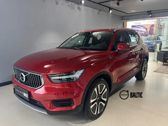 VOLVO XC40 1.5 T5 RECHARGE MOMENTUM GEARTRONIC