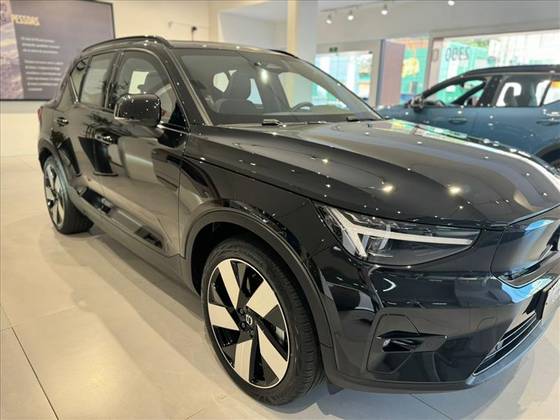 VOLVO XC40 P8 RECHARGE TWIN ELECTRIC ULTIMATE AWD