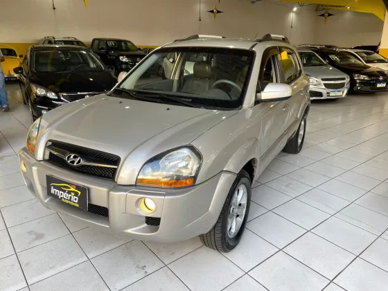 HYUNDAI TUCSON 2.0 MPFI GL 16V 142CV 2WD GASOLINA 4P MANUAL