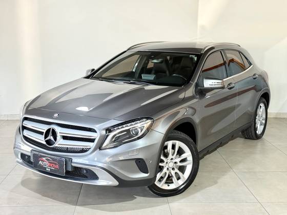 MERCEDES-BENZ GLA 200 1.6 CGI ADVANCE 16V TURBO FLEX 4P AUTOMÁTICO