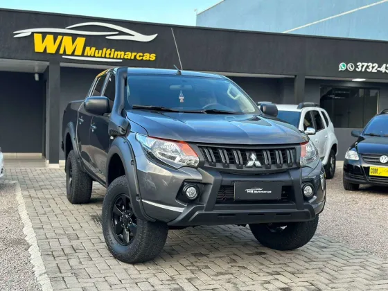 MITSUBISHI L200 TRITON 2.4 16V TURBO DIESEL OUTDOOR GLX CD 4X4 MANUAL