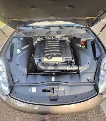 PORSCHE-CAYENNE-2015
