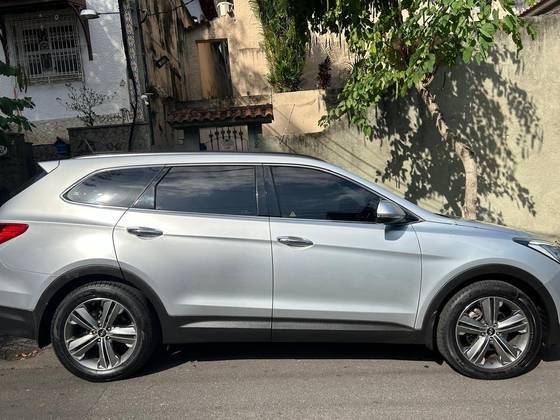 HYUNDAI GRAND SANTA FÉ 3.3 MPFI V6 4WD GASOLINA 4P AUTOMÁTICO