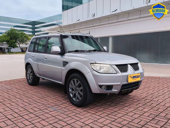 MITSUBISHI PAJERO TR4 2.0 4X2 16V 140CV FLEX 4P AUTOMÁTICO
