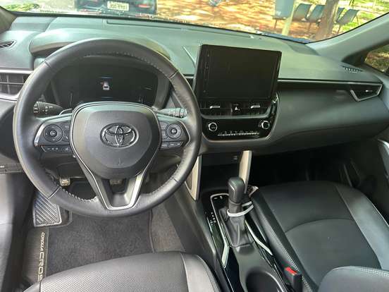 TOYOTA-COROLLA CROSS-2023