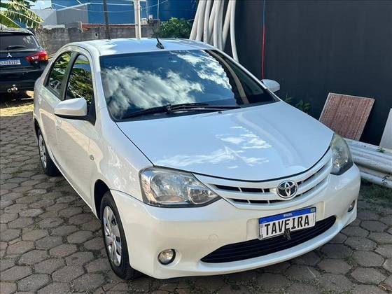 TOYOTA ETIOS 1.5 X SEDAN 16V FLEX 4P MANUAL