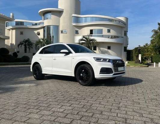 AUDI-Q5-2019