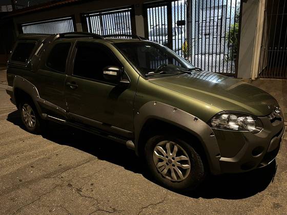FIAT STRADA 1.8 MPI ADVENTURE CD 16V FLEX 2P AUTOMATIZADO