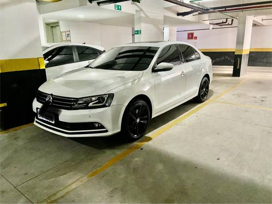 VOLKSWAGEN JETTA 2.0 TSI HIGHLINE 211CV GASOLINA 4P TIPTRONIC