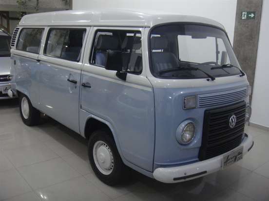 VOLKSWAGEN-KOMBI-2013