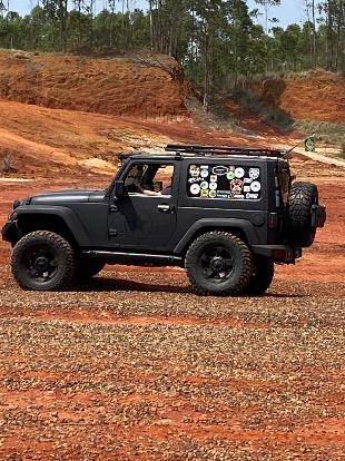 JEEP WRANGLER 3.6 SPORT 4X4 V6 12V GASOLINA 2P AUTOMÁTICO