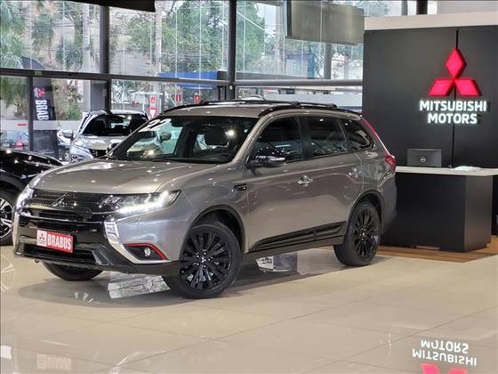 MITSUBISHI OUTLANDER 3.0 MIVEC V6 GASOLINA HPE-S AWD AUTOMÁTICO