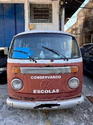 VOLKSWAGEN KOMBI 1.6 STD 8V GASOLINA 3P MANUAL